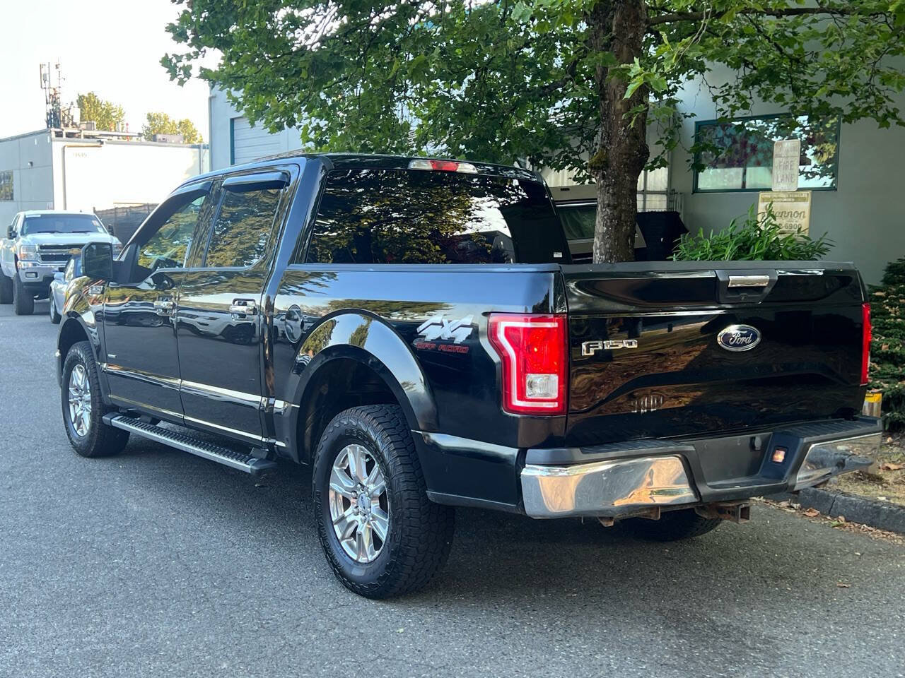Used 2016 Ford F150 XLT w/ Equipment Group 301A Mid AWD/4WD image 3