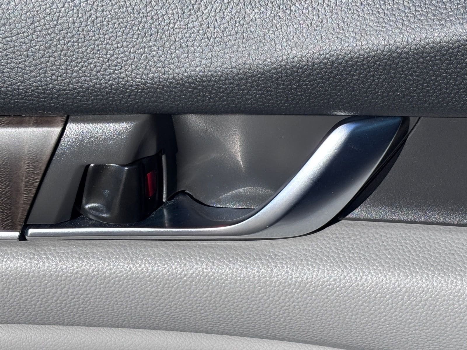 Certified 2018 Honda Accord EX image 20