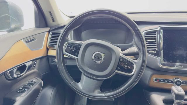 Used 2016 Volvo XC90 T5 Inscription w/ Vision Package AWD/4WD image 21
