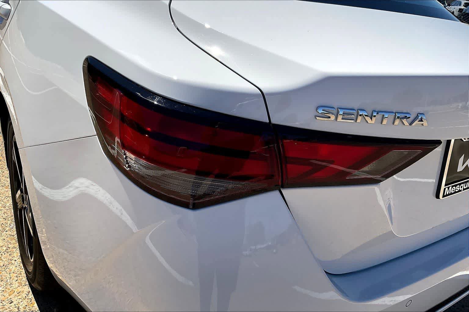 Used 2025 Nissan Sentra SV FWD image 31