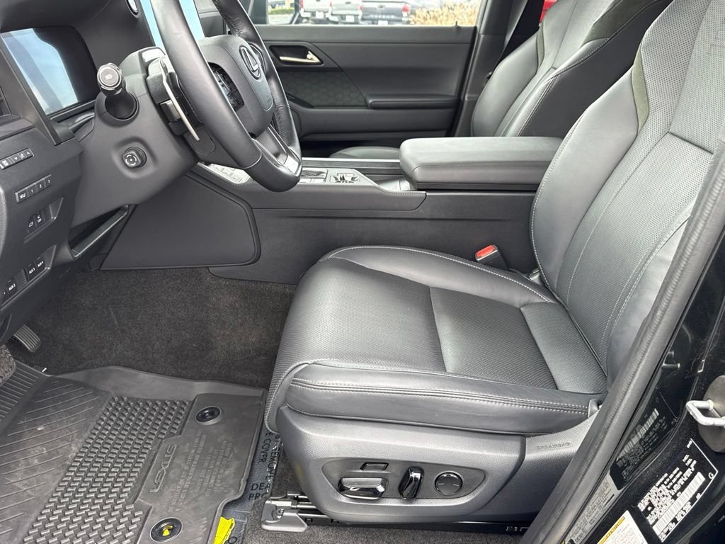 Used 2025 Lexus GX 550 AWD/4WD image 20