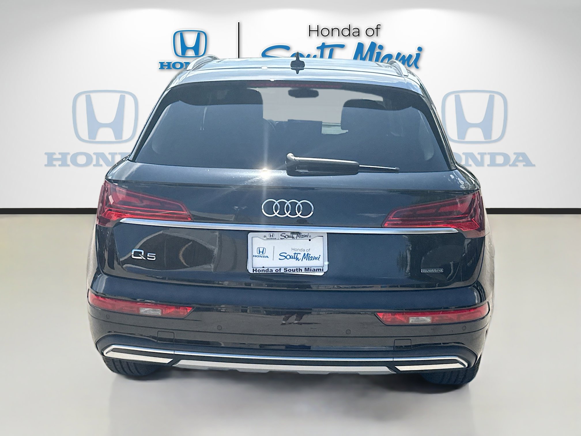 Used 2021 Audi Q5 Premium Plus w/ Premium Plus Package image 6