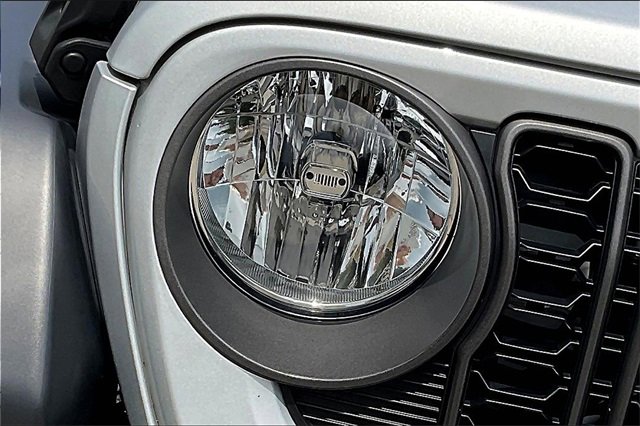 Certified 2024 Jeep Wrangler Sport S image 26