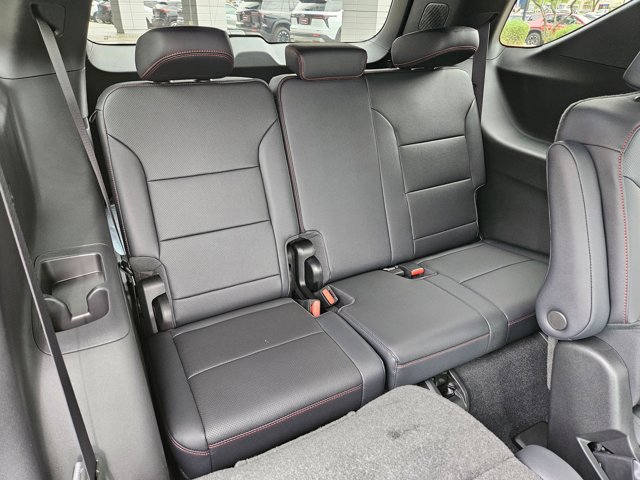 New 2026 Chevrolet Traverse Z71 w/ Enhanced Driving Package AWD/4WD image 14