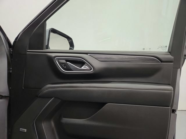 Used 2021 GMC Yukon SLT w/ SLT Premium Package RWD image 39