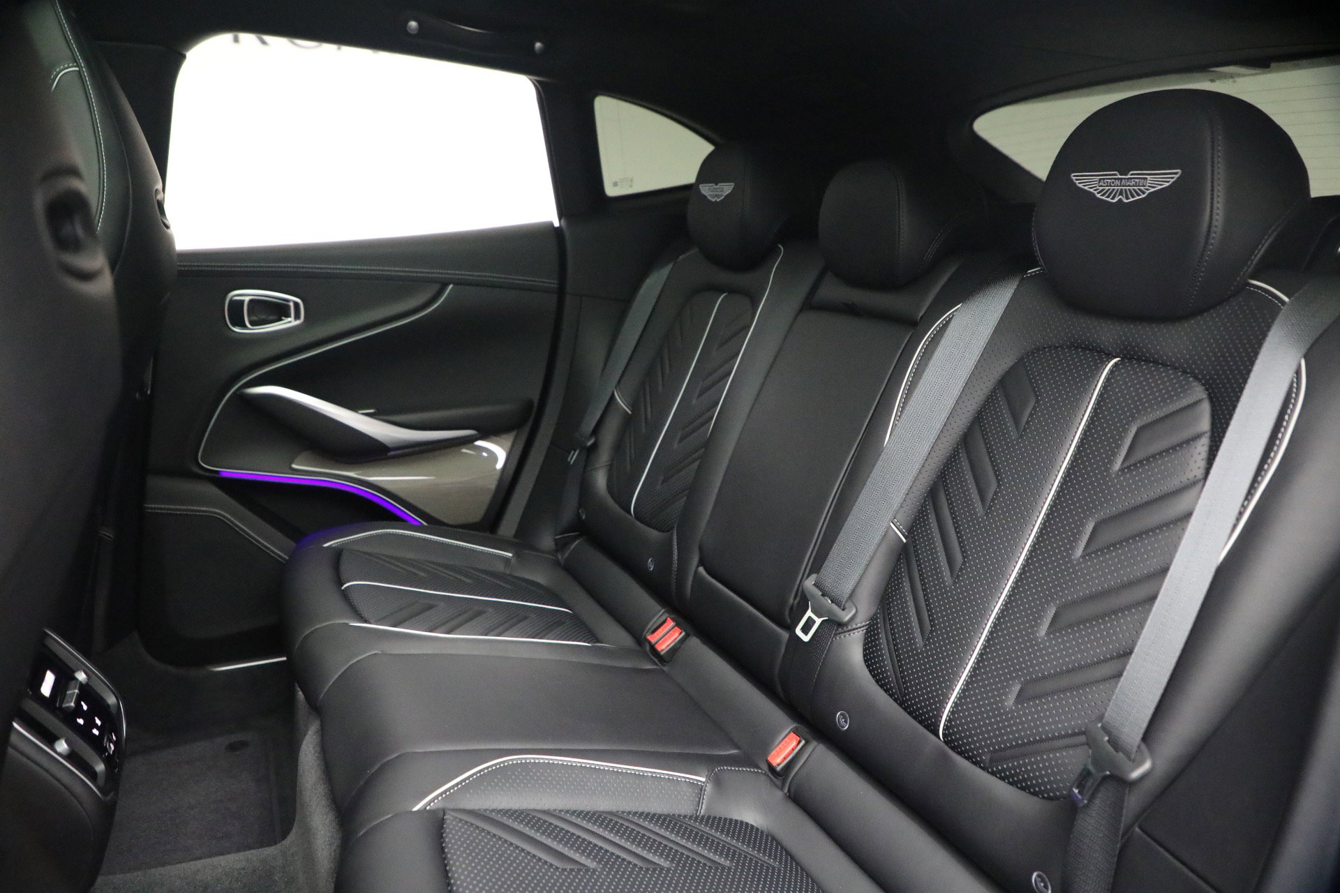 New 2026 Aston Martin DBX S image 26