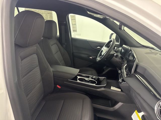New 2026 Chevrolet Equinox LT w/ Safety and Technology Package FWD image 17