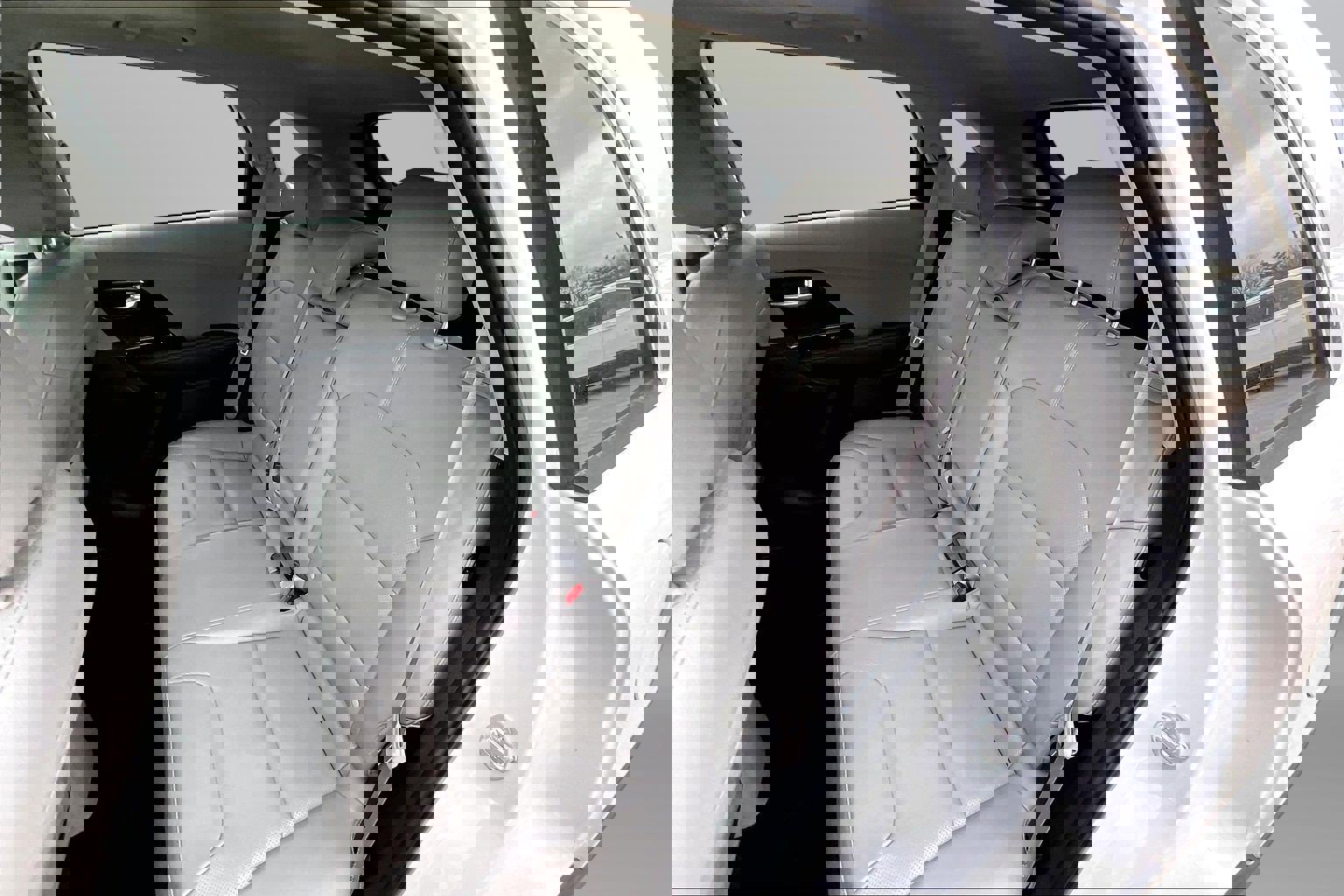 Used 2020 Kia Niro EX Premium image 18