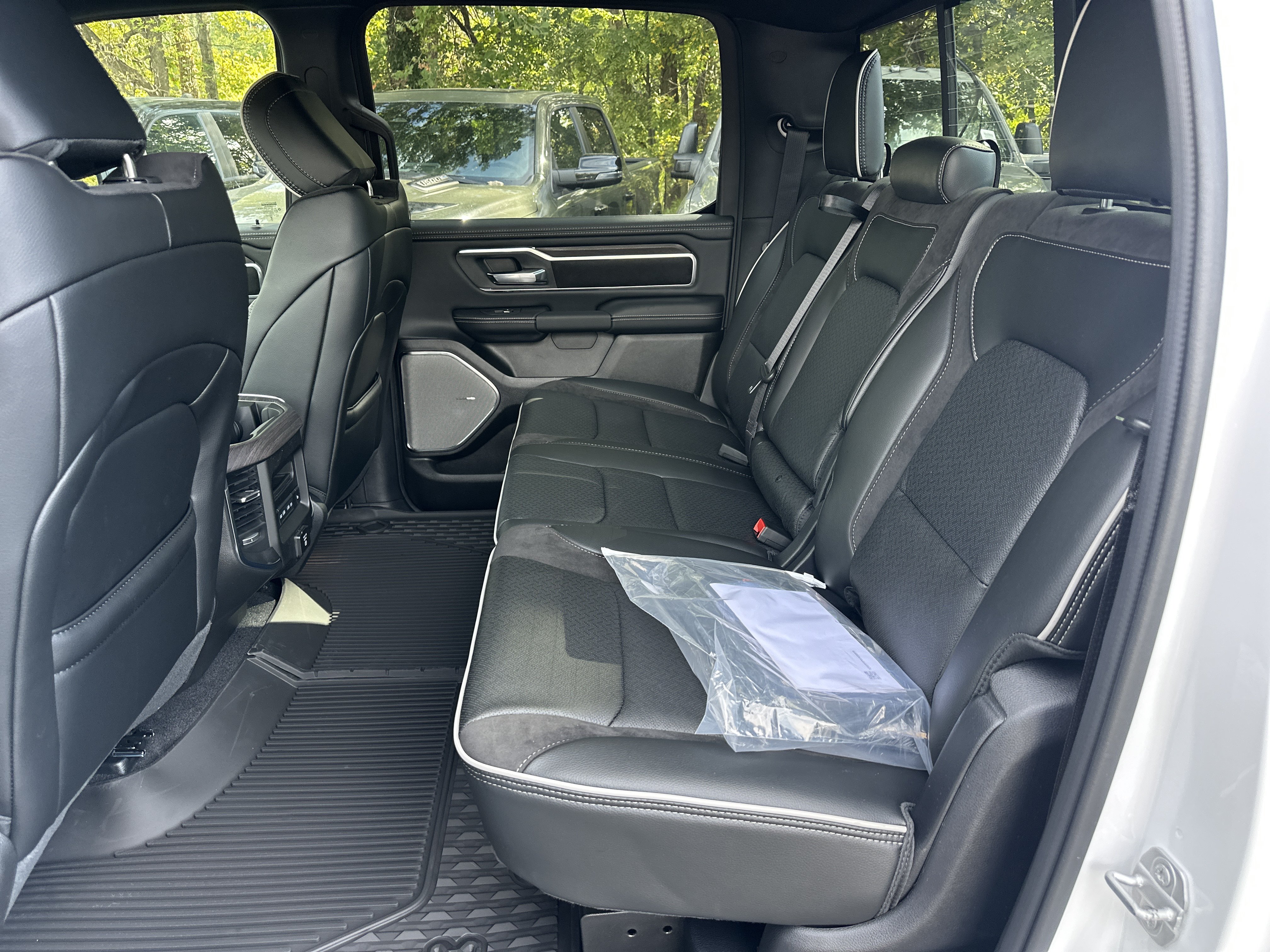 New 2027 RAM 1500 Laramie AWD/4WD image 35