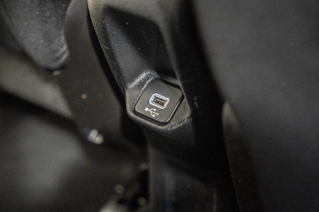 Certified 2018 Jeep Renegade Latitude AWD/4WD image 30