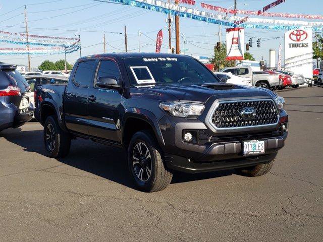 Certified 2018 Toyota Tacoma TRD Sport AWD/4WD image 3