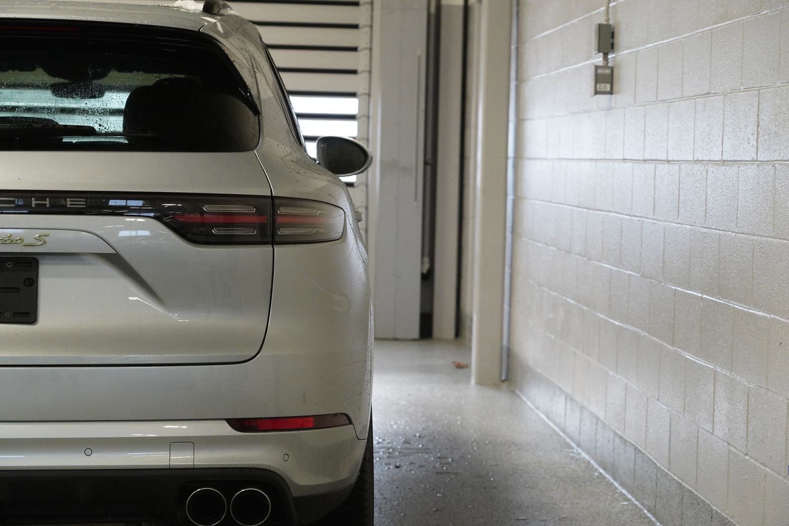 Used 2022 Porsche Cayenne Turbo S image 11