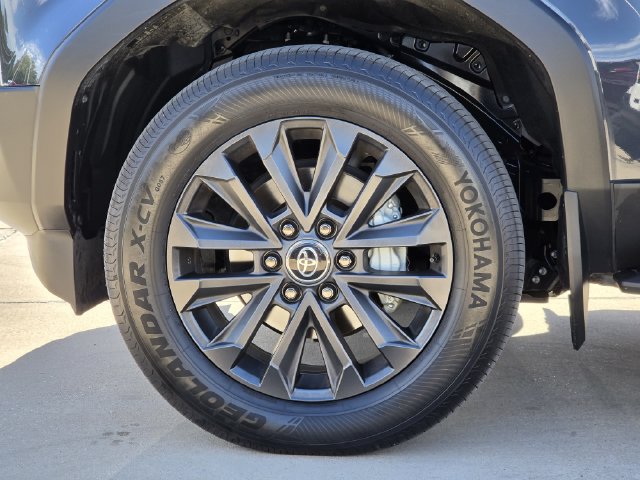 Used 2026 Toyota Land Cruiser w/ Premium Package AWD/4WD image 8