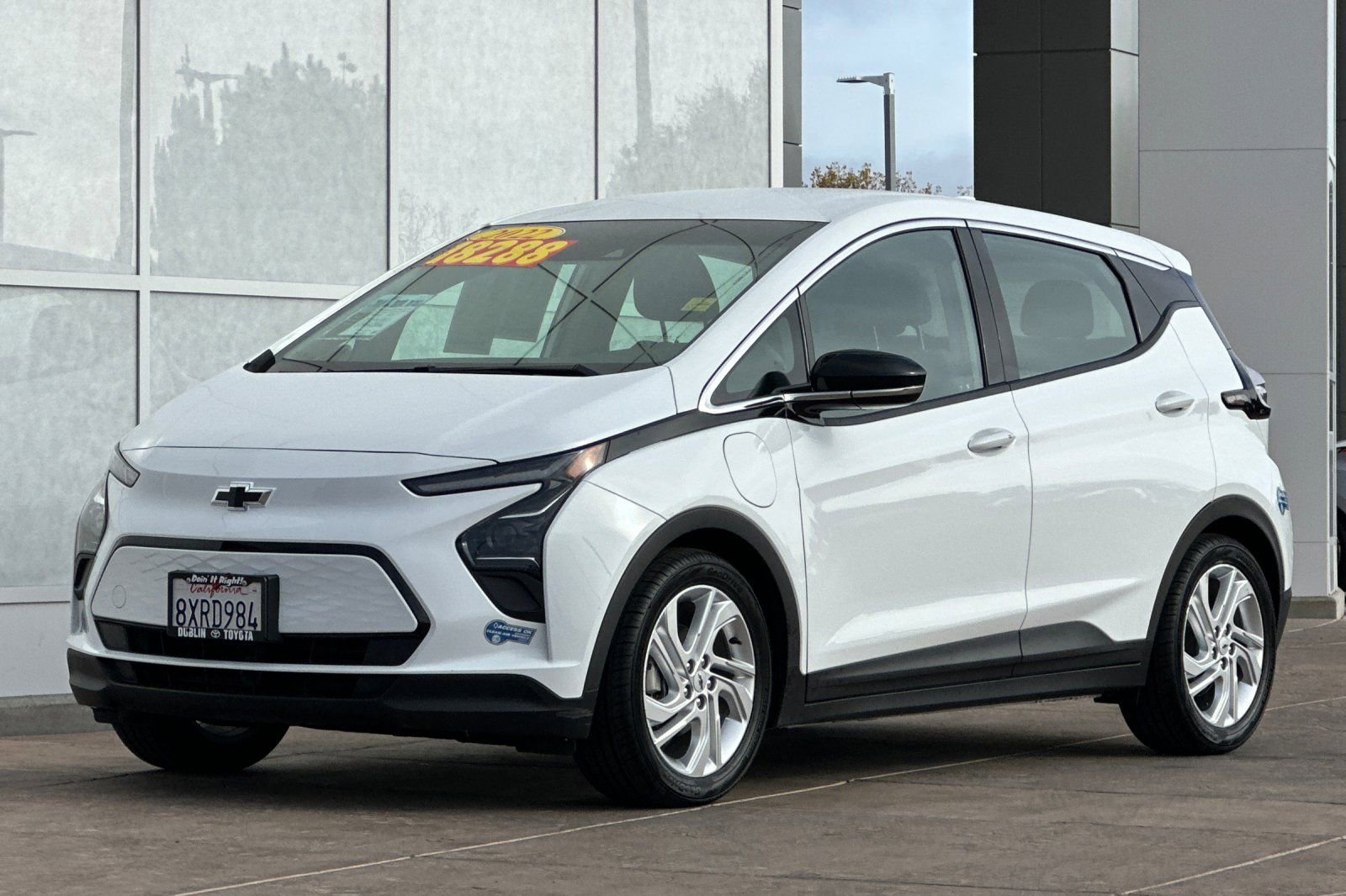 Used 2022 Chevrolet Bolt LT image 8