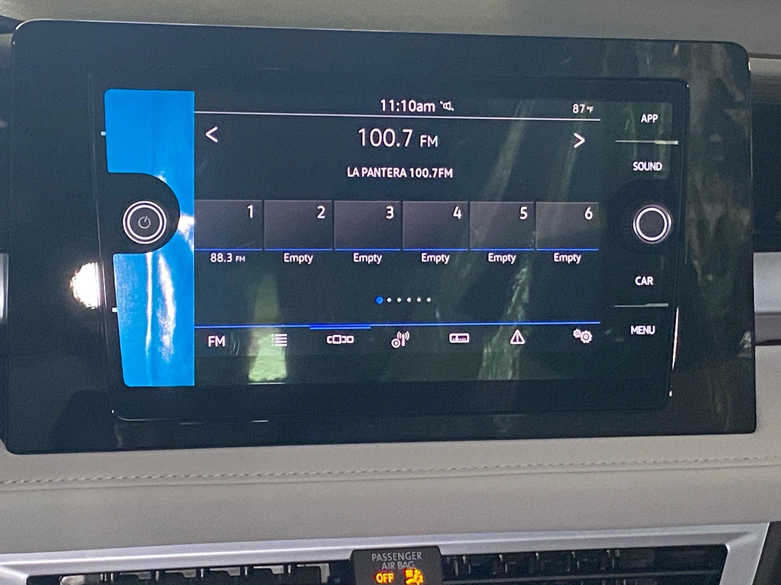 New 2026 Volkswagen Taos SE FWD image 5