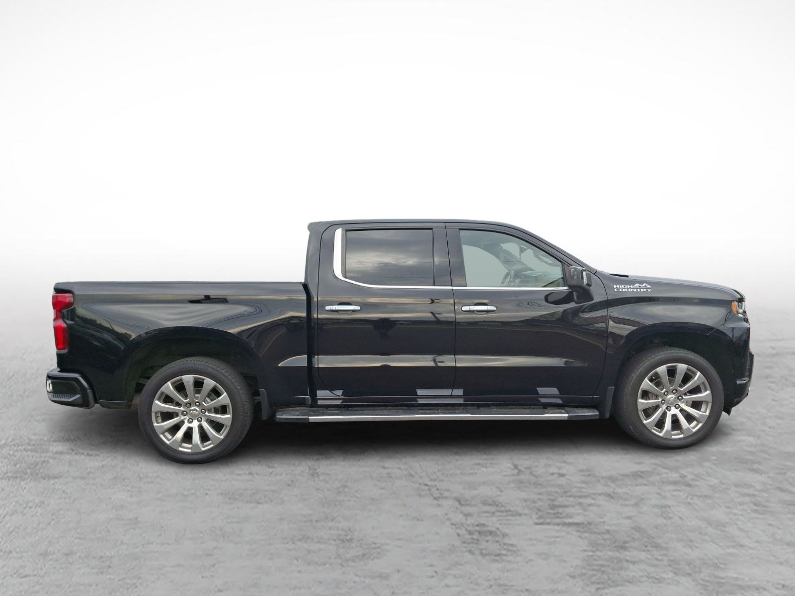 Used 2021 Chevrolet Silverado 1500 High Country w/ Technology Package AWD/4WD image 7