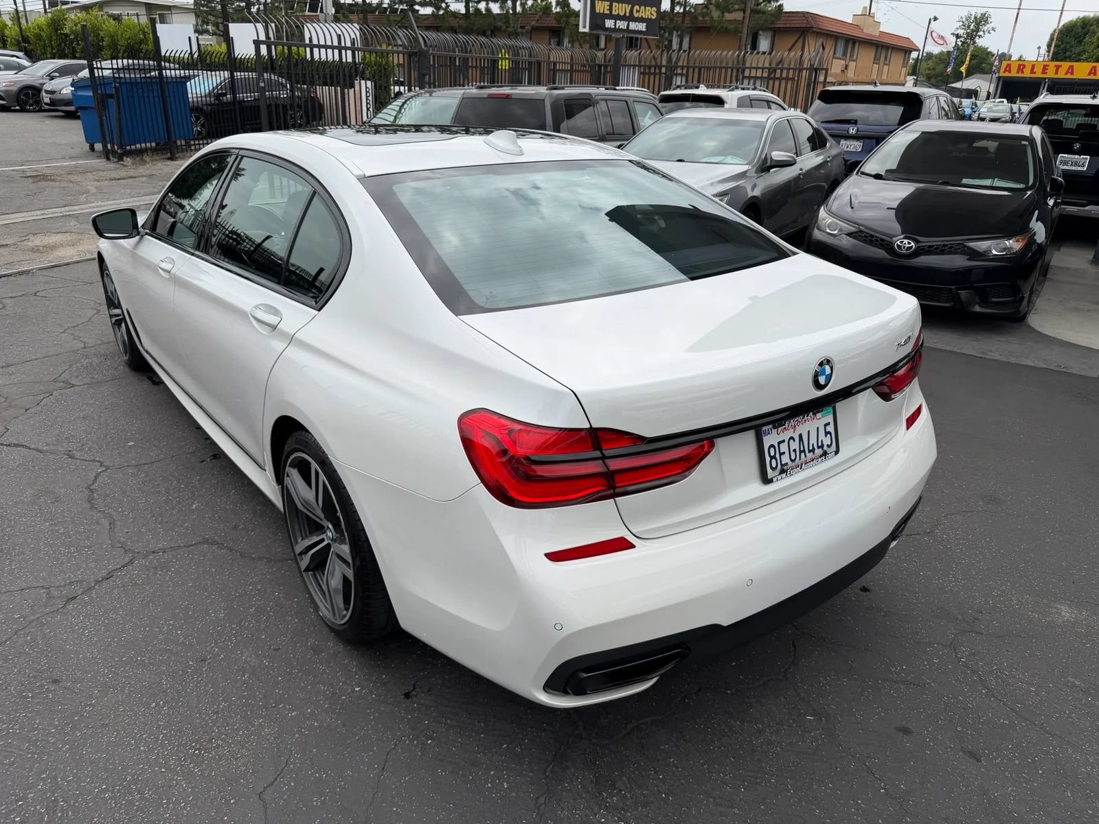 Used 2018 BMW 740i RWD image 21