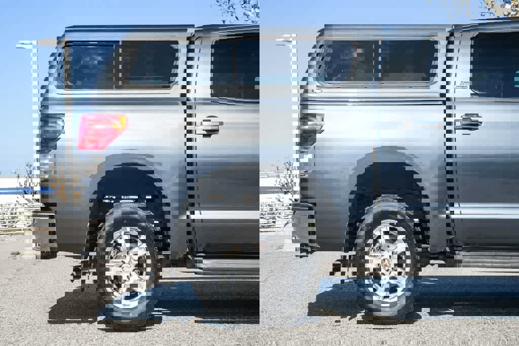 Used 2007 Toyota Tundra Limited image 10