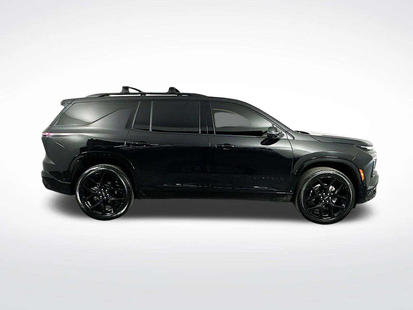 Used 2025 Chevrolet Traverse RS image 9