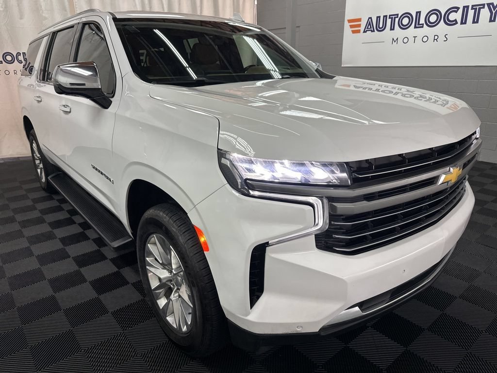 Used 2021 Chevrolet Suburban Premier w/ Premium Package AWD/4WD image 3