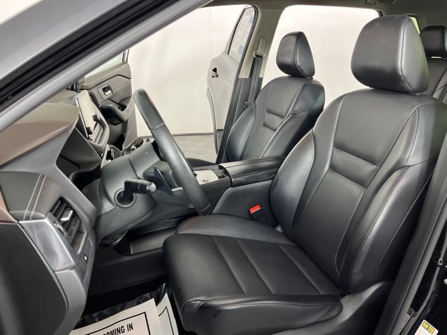 Used 2023 Nissan Rogue SV w/ SV Premium B Package FWD image 19