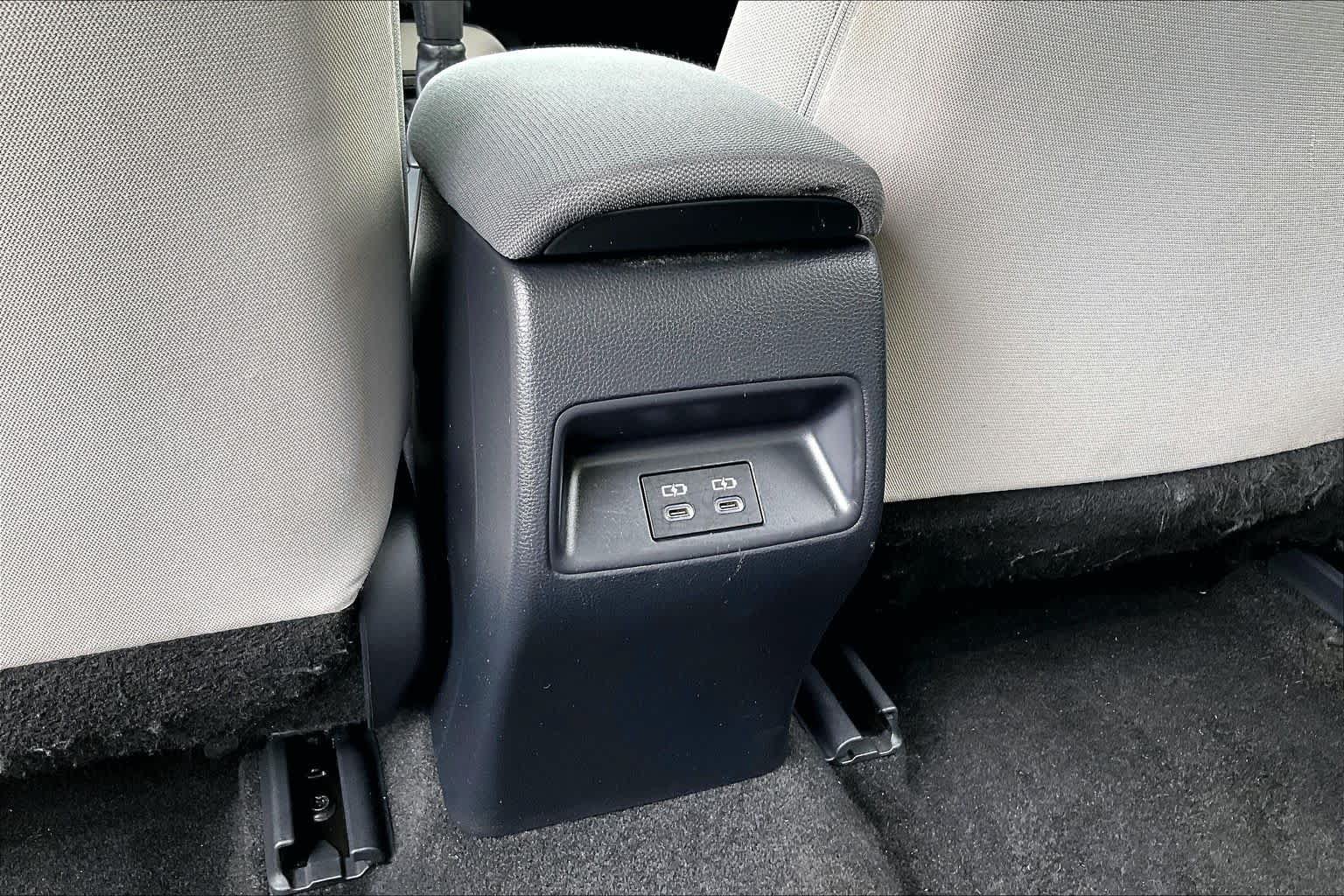 Used 2024 Toyota Corolla LE FWD image 32