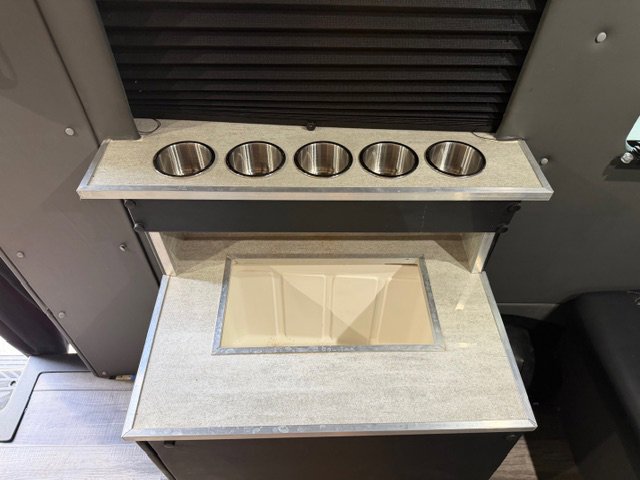 Used 2023 Ford E-Transit 148 High Roof Extended w/ Load Area Protection Package image 23