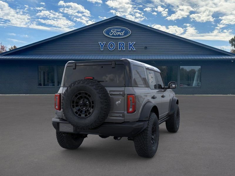 New 2026 Ford Bronco Badlands image 8