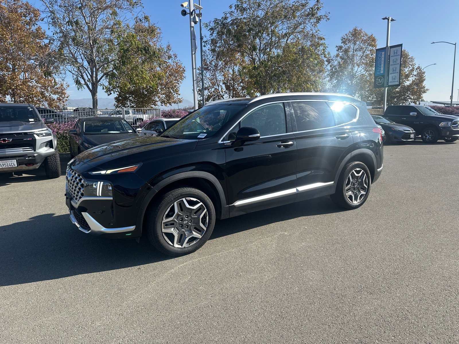 Used 2023 Hyundai Santa Fe Limited image 5