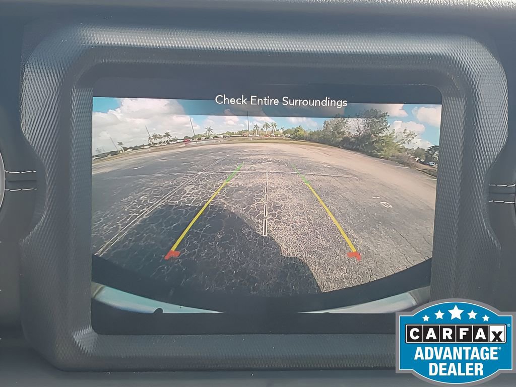 Used 2020 Jeep Wrangler Unlimited Sahara image 20