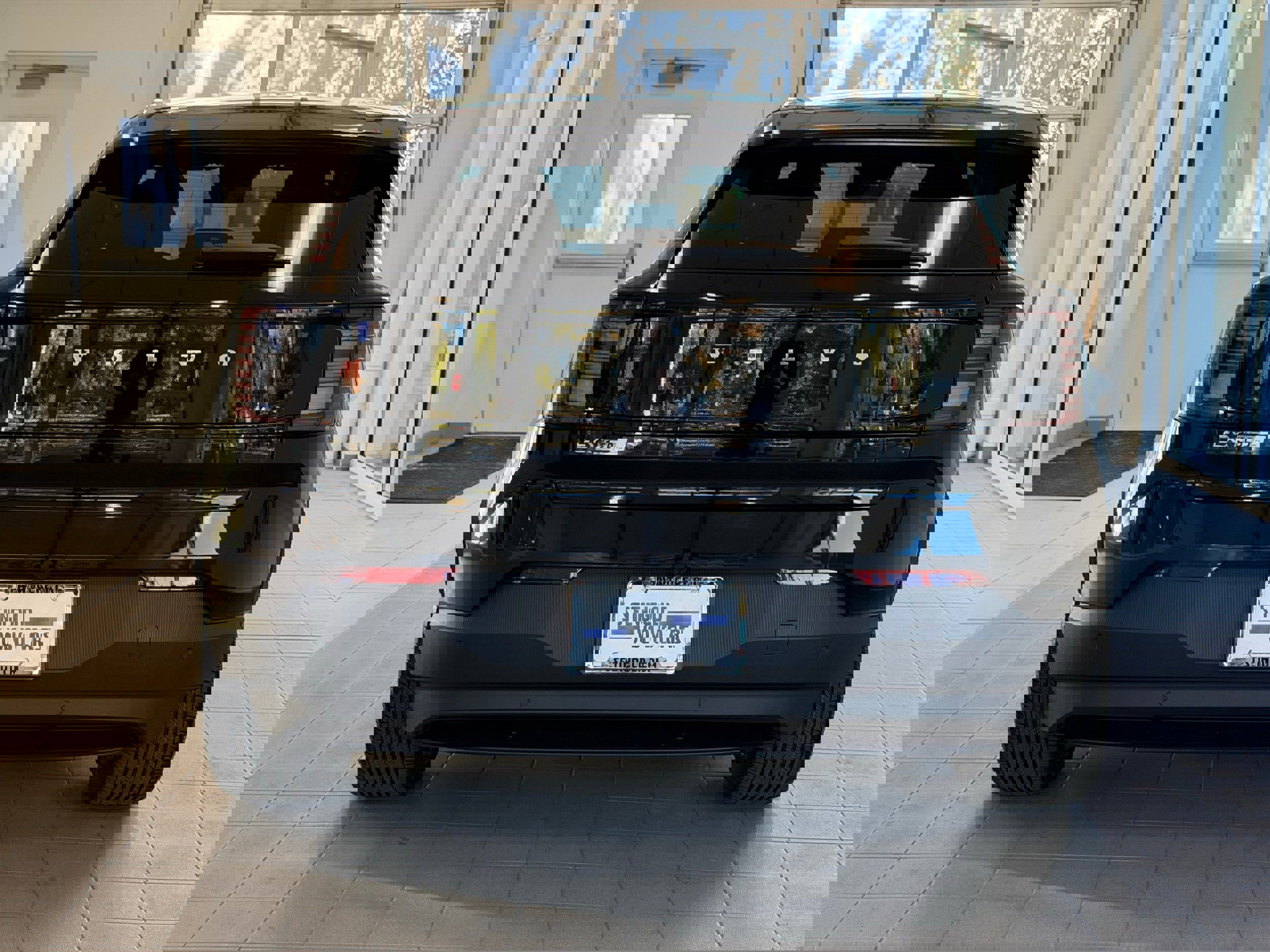 New 2026 Volvo EX30 Ultra w/ Climate Package image 6