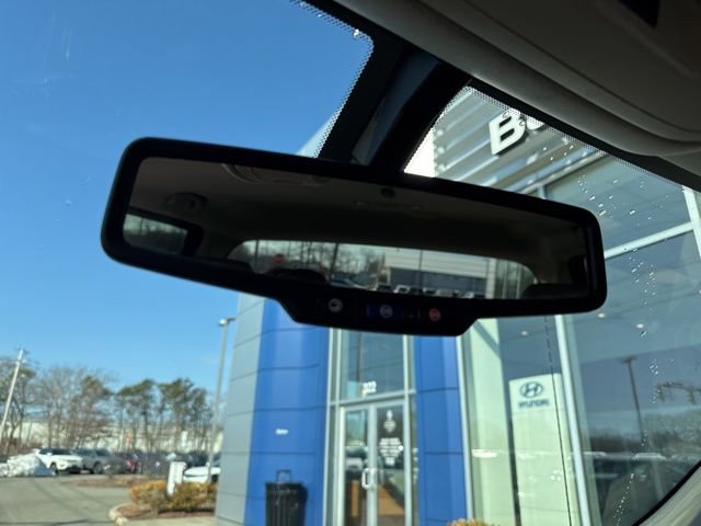 Used 2015 GMC Sierra 1500 SLT w/ SLT Crew Cab Value Package image 48