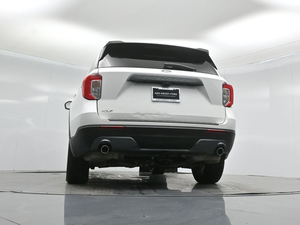 Certified 2023 Ford Explorer XLT w/ Equipment Group 202A image 53