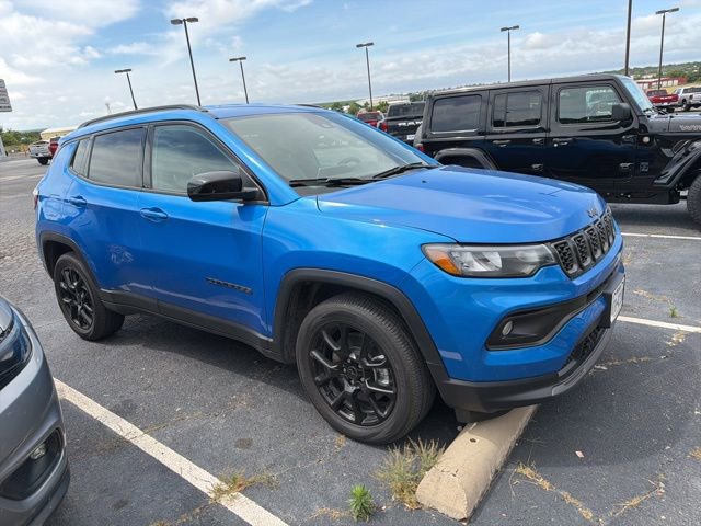 Used 2025 Jeep Compass Latitude w/ Altitude Special Edition