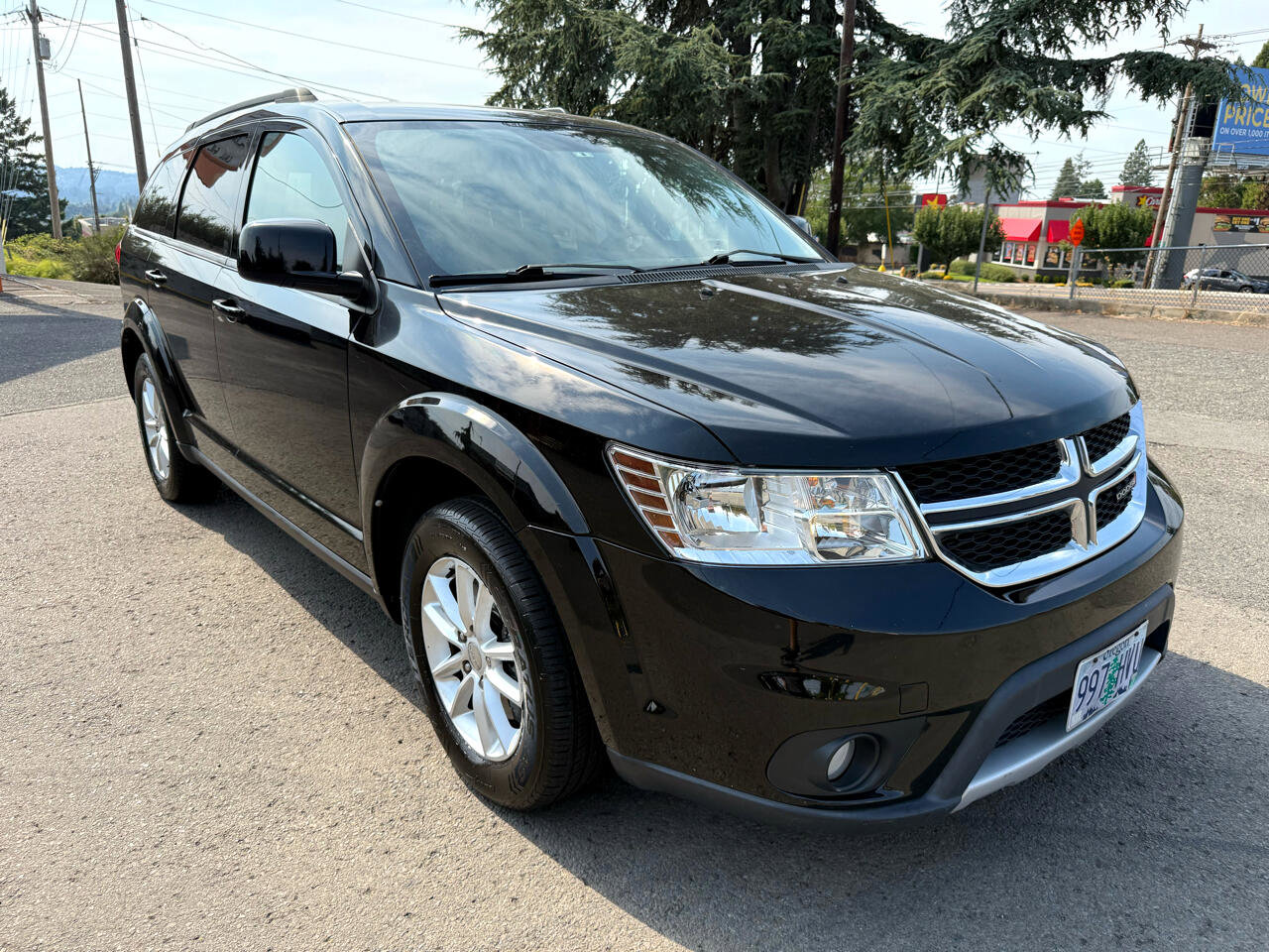 Used 2014 Dodge Journey SXT image 8