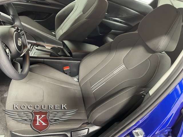 Used 2024 Hyundai Elantra SEL image 12