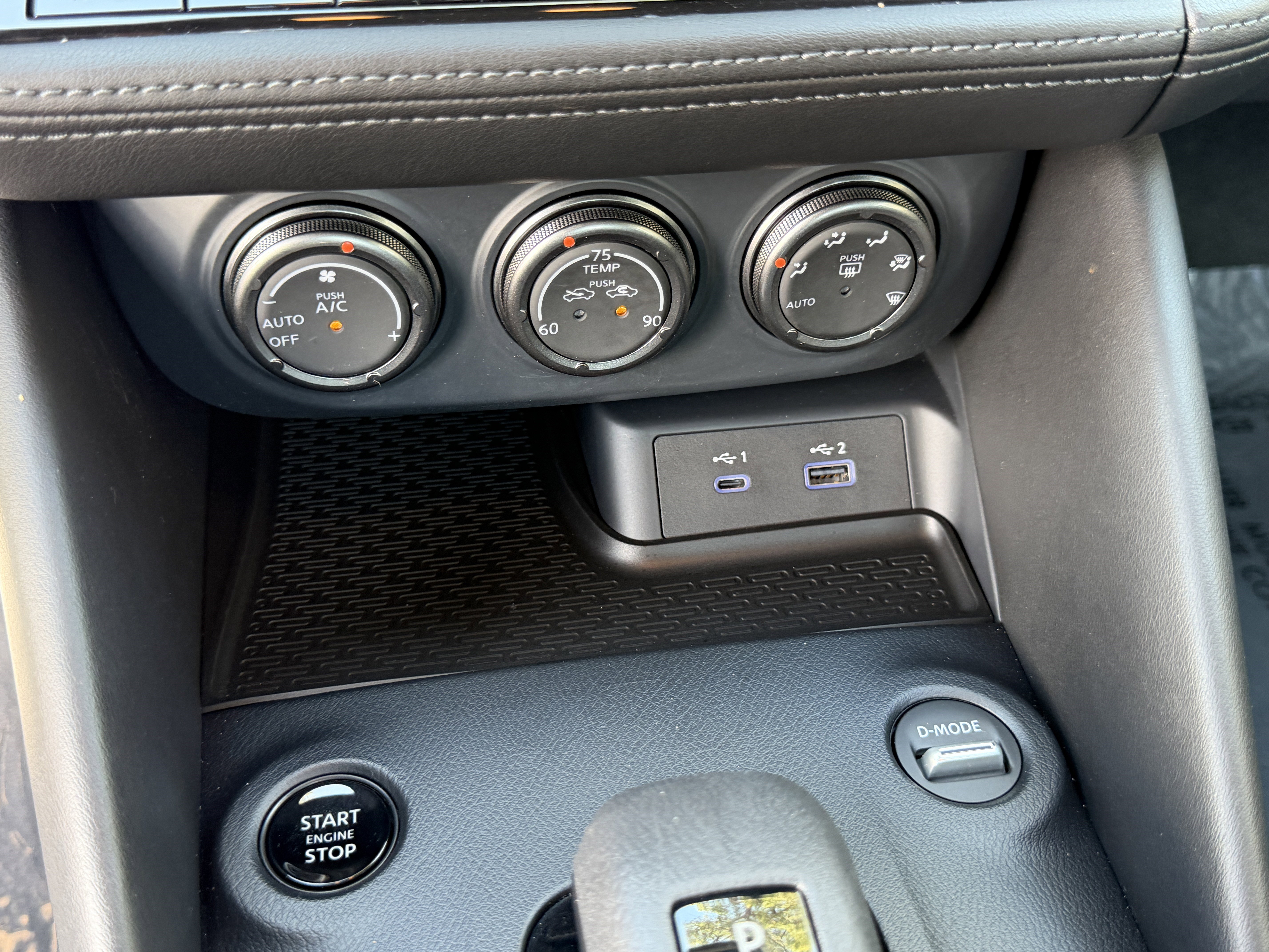 Used 2024 Nissan Z Performance w/ Floor Mat Package RWD image 50