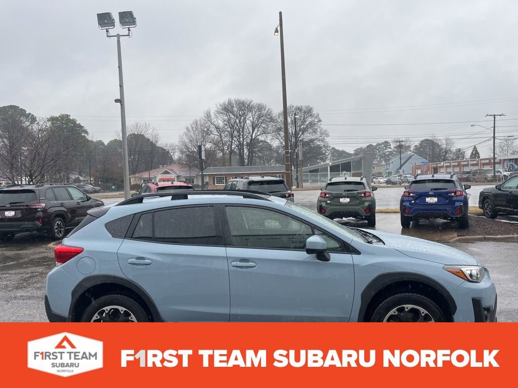 Used 2021 Subaru Crosstrek 2.0i Premium w/ Moonroof Package image 3