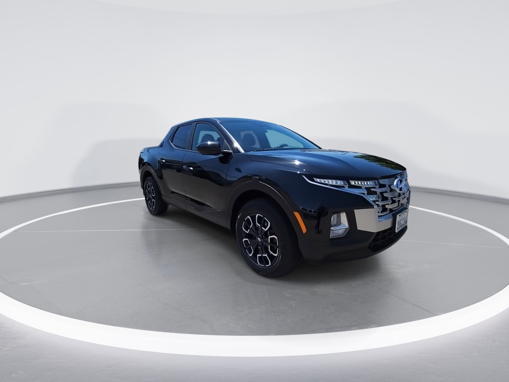 Used 2023 Hyundai Santa Cruz SE AWD/4WD image 2