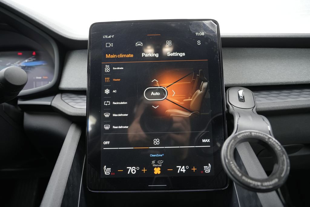 Used 2022 Polestar Polestar 2 w/ Performance Package image 48