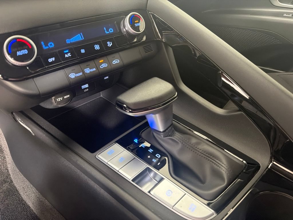 New 2025 Hyundai Elantra Hybrid FWD image 18