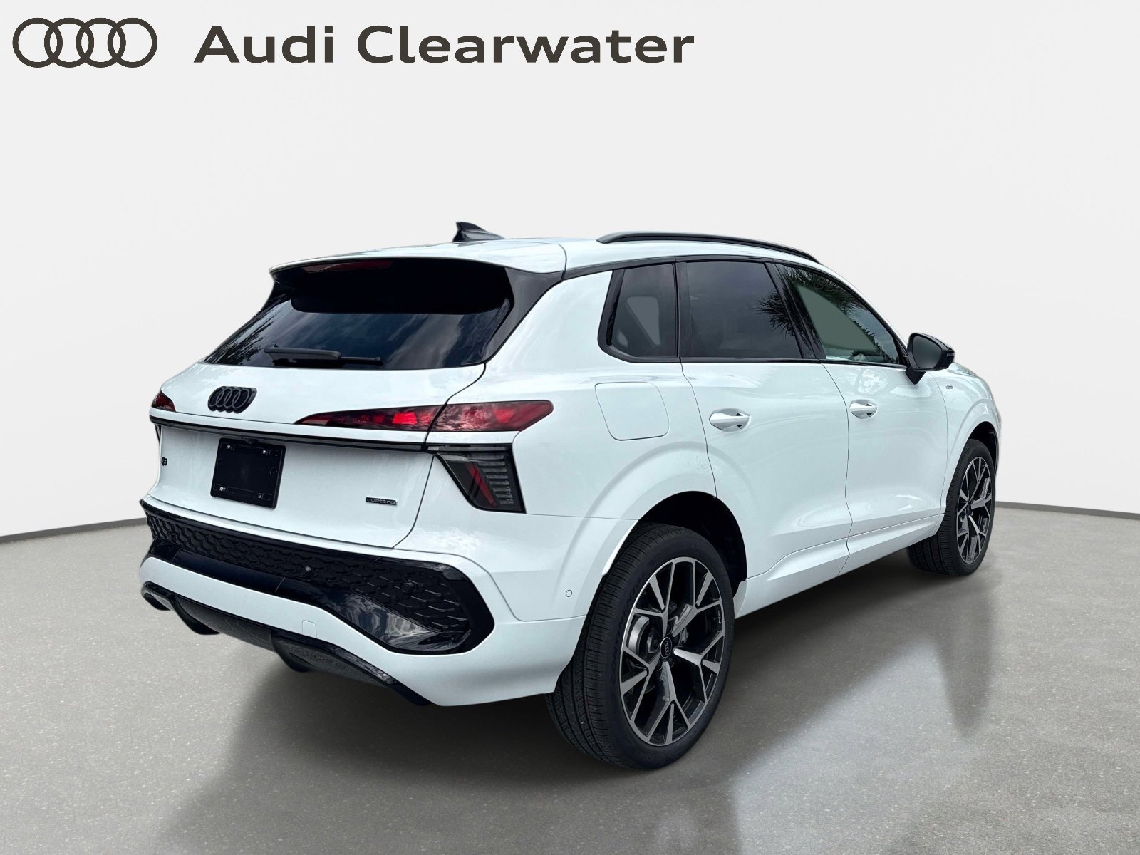 New 2026 Audi Q3 quattro 2.0T AWD/4WD image 4