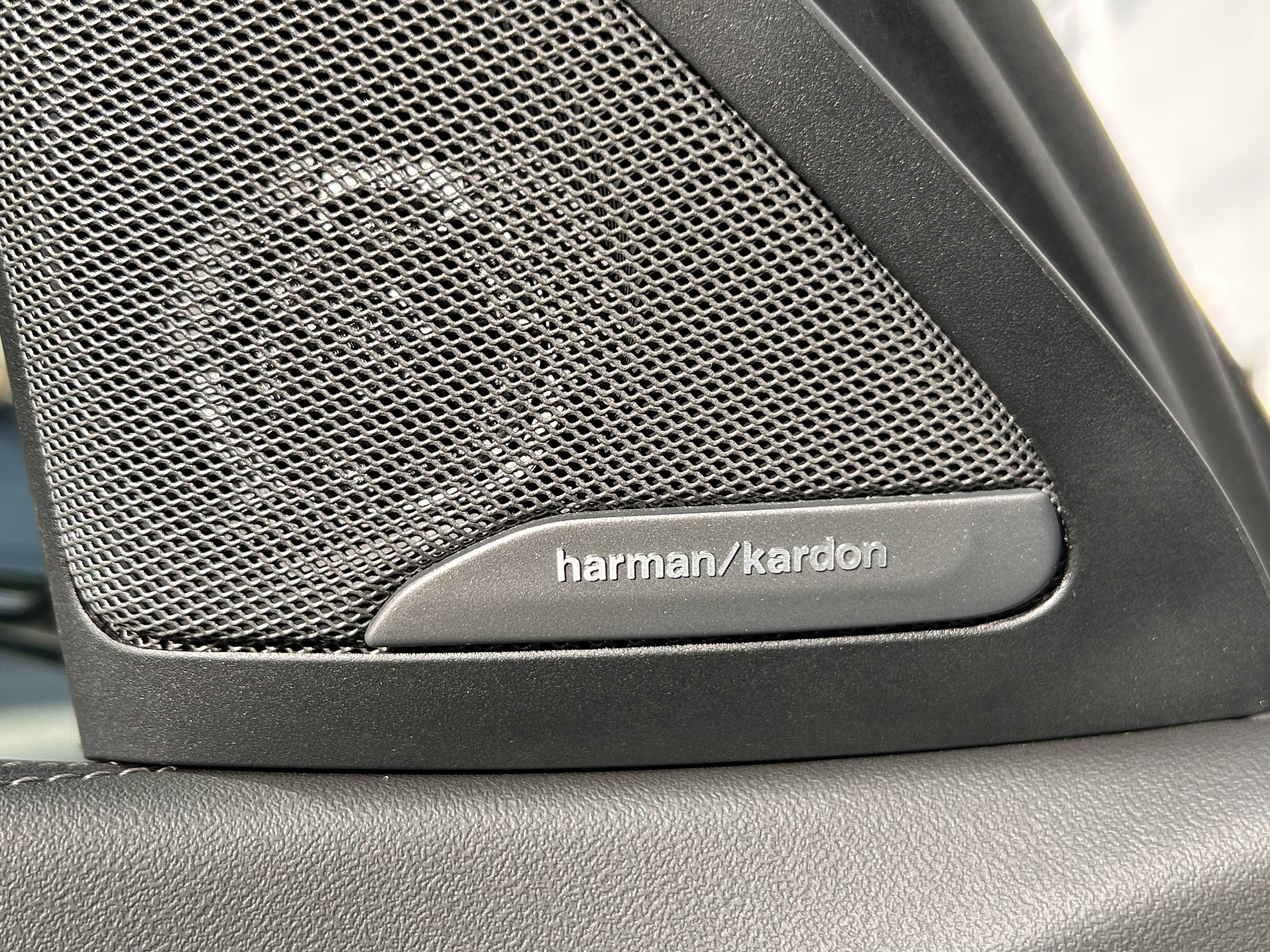 Used 2025 BMW X6 xDrive40i image 24