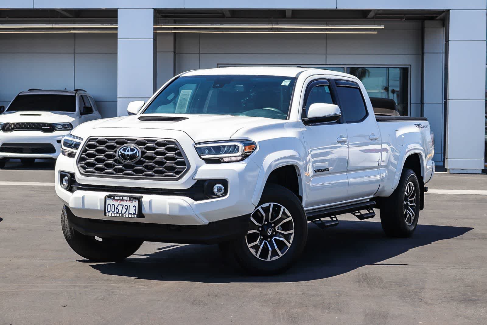 Used 2022 Toyota Tacoma TRD Sport w/ Technology Package RWD image 1