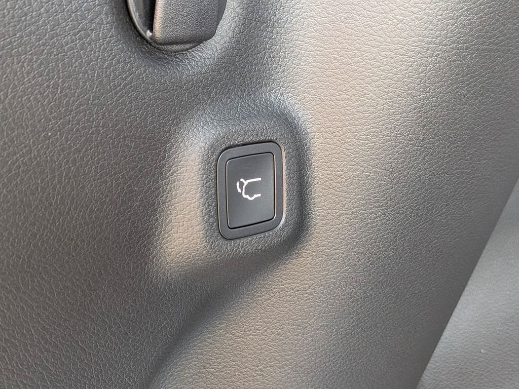 New 2026 Jeep Compass Limited w/ Sun, Sound & Navigation Group AWD/4WD image 13