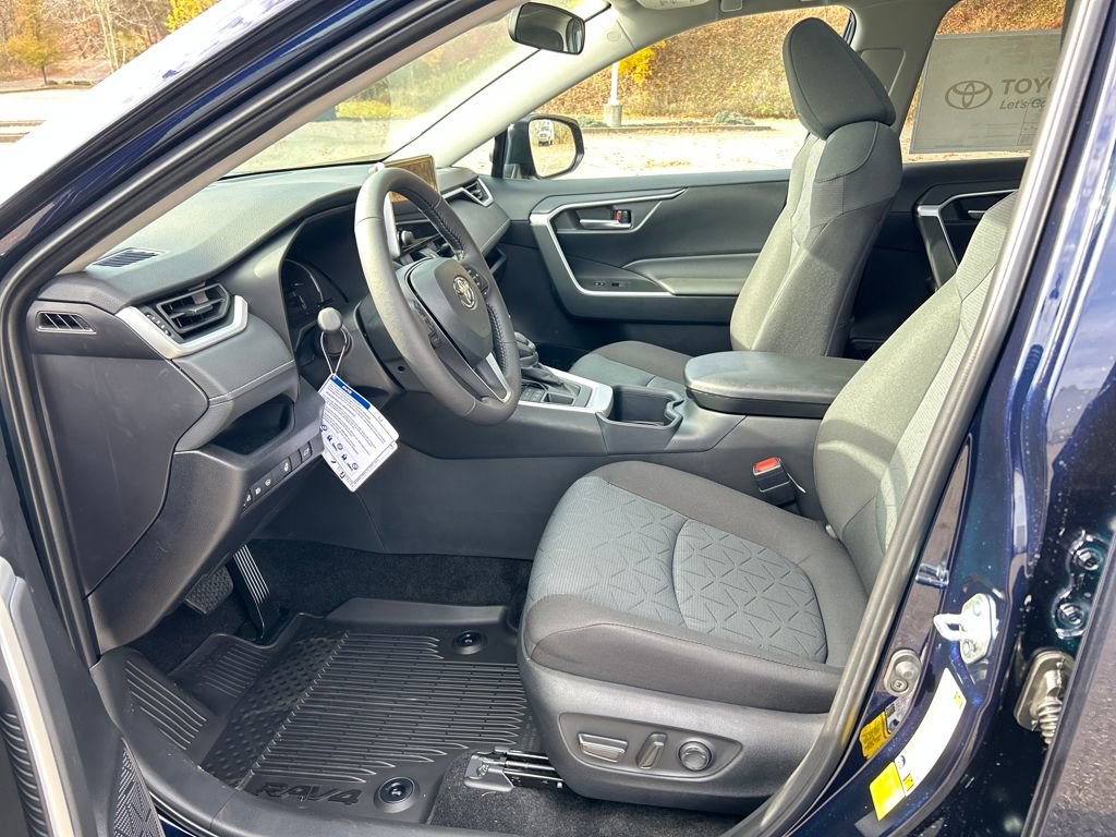 New 2025 Toyota RAV4 XLE image 17