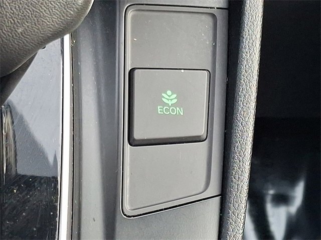 Used 2018 Honda CR-V Touring image 26