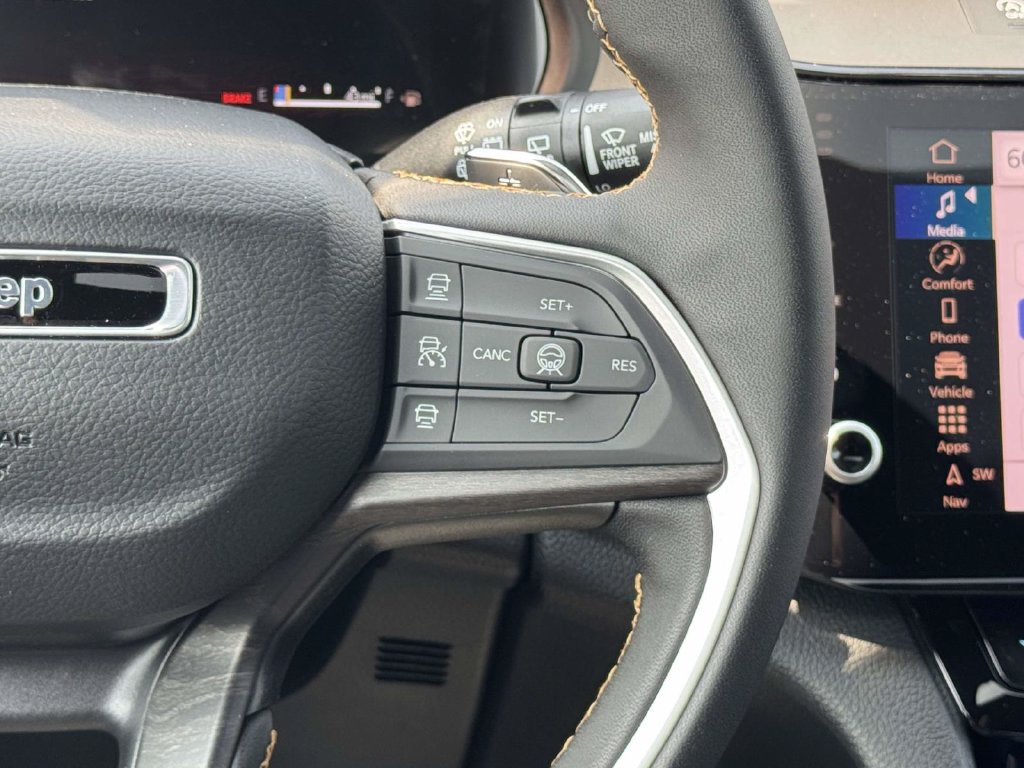 New 2026 Jeep Grand Cherokee Limited AWD/4WD image 22