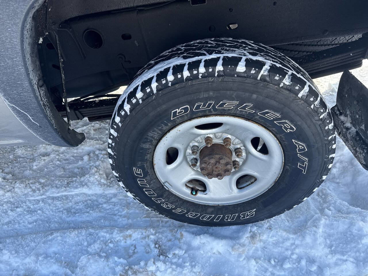 Used 2003 Chevrolet Silverado 2500 2WD Crew Cab image 23