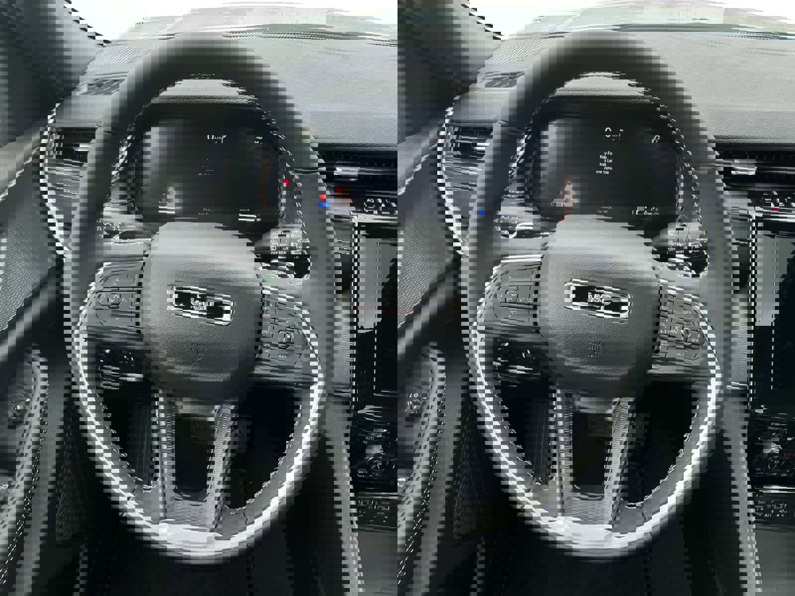 New 2025 Jeep Grand Cherokee Altitude image 13